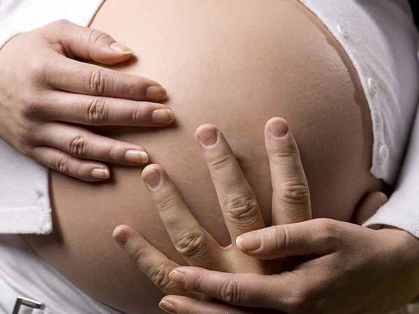 Сонник: беременность, шевеление ребенка в животе и роды